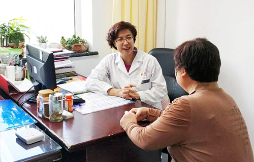 从医30载化作一句话：如果有来生，我还当医生