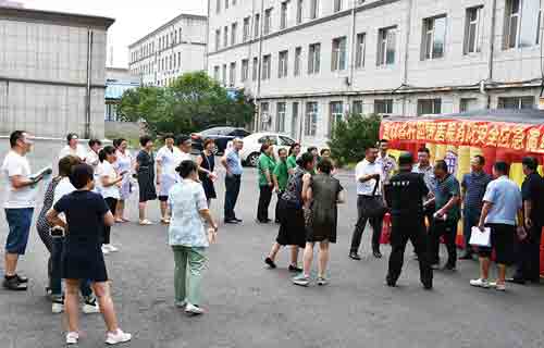 俯身、捂住口鼻，迅速往出走…… 吉林省肝胆病医院消防应急演练惊心动魄