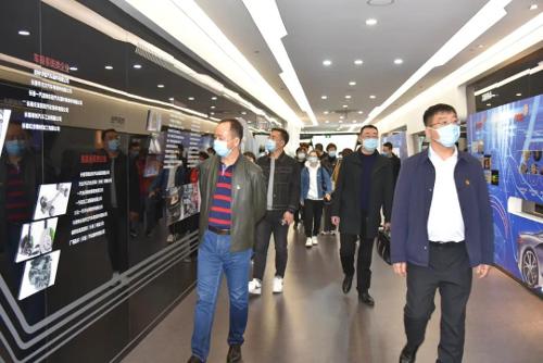 “沿着总书记的足迹，看振兴中的长春” ——吉林省肝胆病医院主题党日活动