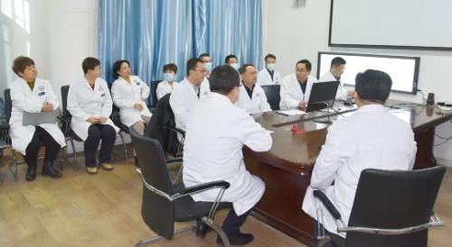 学术之花，迎春怒放；香飘肝胆，福暖病患