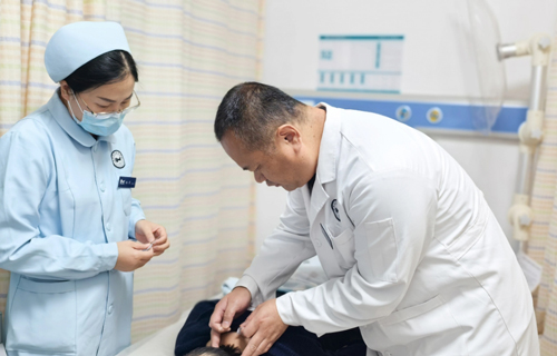 杏林飘香愈肝胆③ | 中医康复科专家：集杏林智慧 护百姓健康