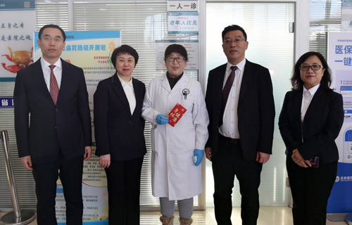 新春慰问送关怀 岁寒情深暖人心 | 院党委开展集中走访慰问活动