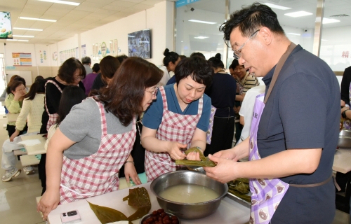 粽香传情 “艾”满肝胆｜我院开展庆祝端午节主题文化活动