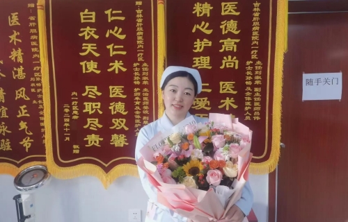 品质医疗丨白衣天使显身手，5秒急救令呛咳患者转危为安