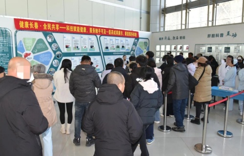 健康嘉年华·行动丨百姓点赞不断！我院肝胆公益活动用科技与温情赢赞誉